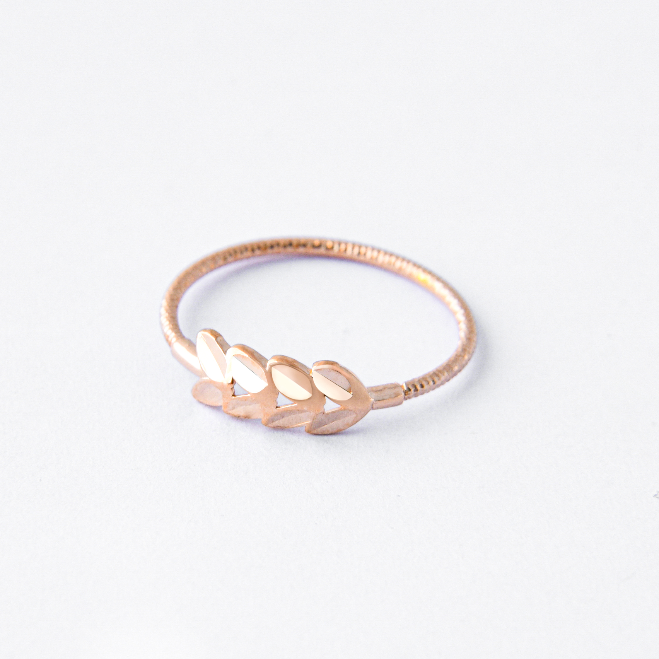 CINCIN MINI VERONA DAUN - 8K - 78711R